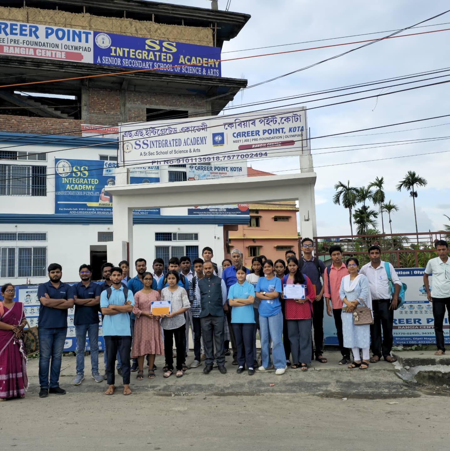 Our Campus & Faculty